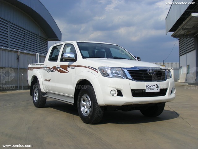 TOYOTA HILUX DLX 4WD 2012